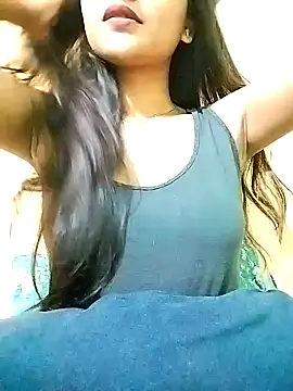 MISSQUEEN48 online show from February 4, 2025, 1:38 pm