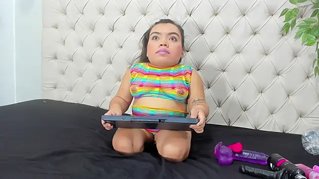 Michelle Brooks online show from February 3, 2025, 11:05 pm