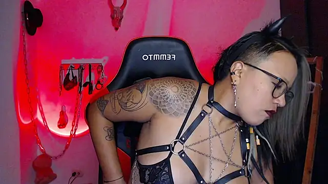 LilithSharon online show from September 30, 2025, 8:37 pm