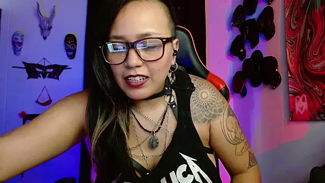 LilithSharon online show from February 3, 2026, 4:45 pm