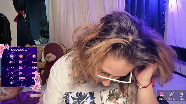 AnnieBigBoobs online show from September 29, 2025, 10:37 pm