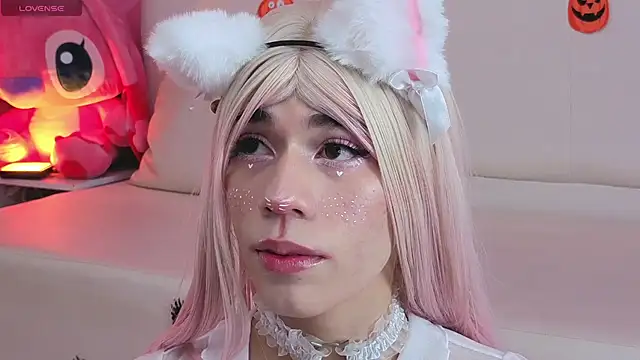 DaripQueen online show from October 18, 2025, 2:41 pm