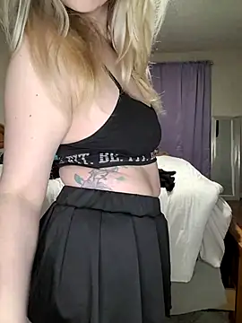 RoxyRen online show from February 23, 2025, 7:55 am