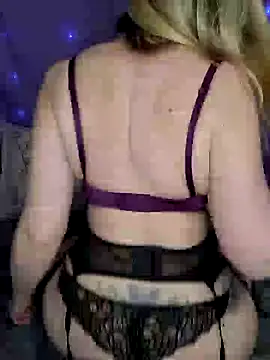 RoxyRen online show from January 25, 2025, 9:26 am