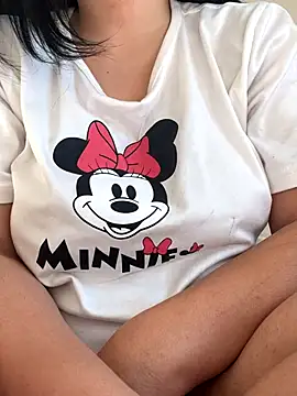 sabrina101 online show from October 28, 2025, 9:52 am