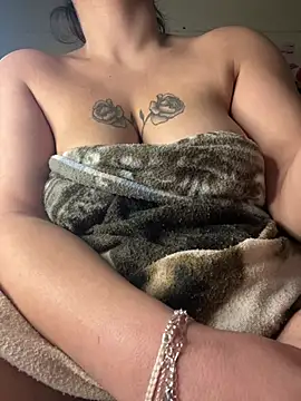 sabrina101 online show from December 19, 2024, 1:40 pm