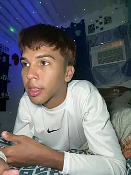 sexyboyandrs online show from July 22, 2026, 7:38 pm