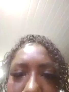 pretinhanovinha online show from January 17, 2026, 3:32 am