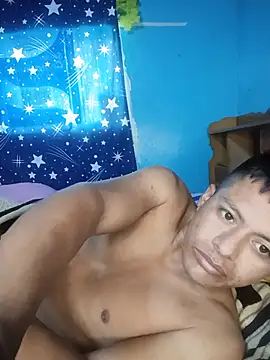 Snapshot of alexchir4 chatting on July 5, 2026, 3:30 pm alexchir4 online show from July 5, 2026, 3:30 pm