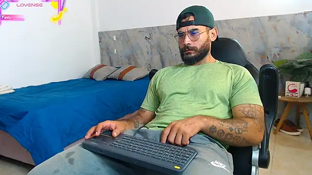 hanz col online show from November 7, 2025, 2:27 am