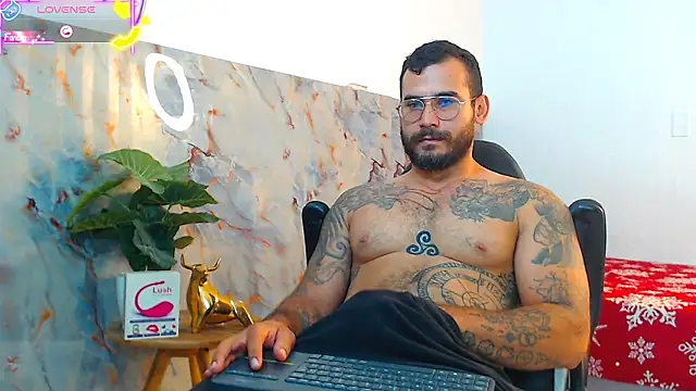 hanz col online show from October 3, 2025, 11:23 am