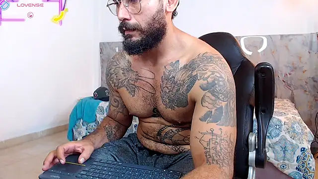 hanz col online show from November 30, 2025, 11:49 pm