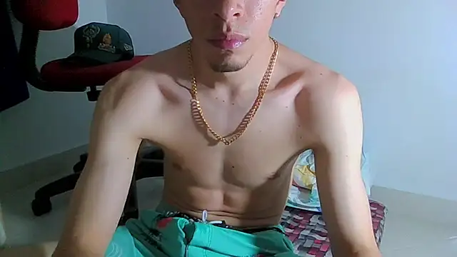 Snapshot of Keeny16 chatting on September 25, 2025, 8:20 am Keeny16 online show from September 25, 2025, 8:20 am