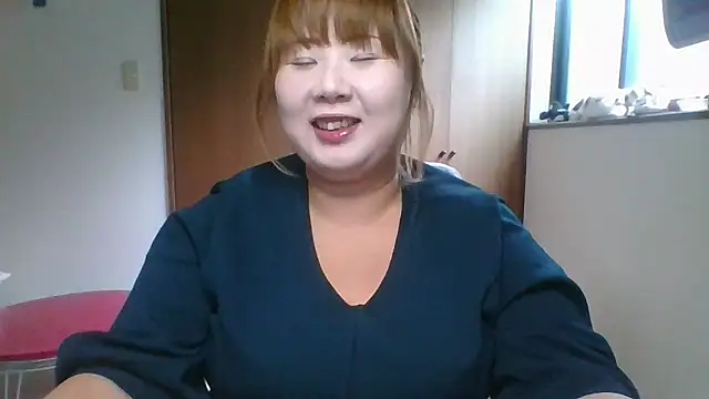 SAKU-RA-chan online show from September 19, 2025, 3:54 am