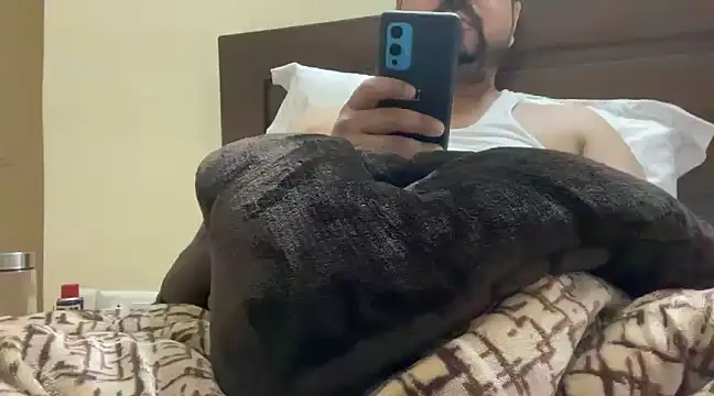 coolboy6566 online show from February 14, 2025, 9:13 am