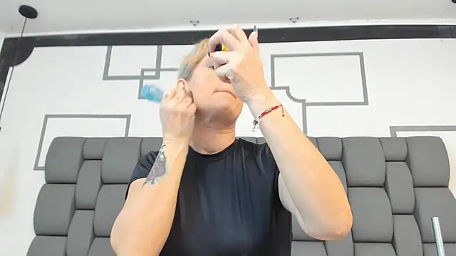 Snapshot of Jade_squirtt chatting on October 2, 2025, 11:24 am Jade squirtt online show from October 2, 2025, 11:24 am