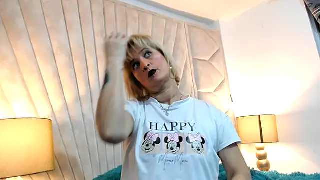 Snapshot of Jade_squirtt chatting on October 23, 2025, 11:58 pm Jade squirtt online show from October 23, 2025, 11:58 pm