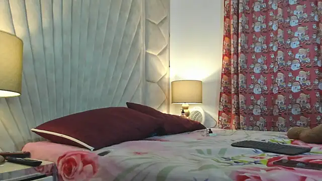 Snapshot of Jade_squirtt chatting on November 24, 2025, 11:10 am Jade squirtt online show from November 24, 2025, 11:10 am