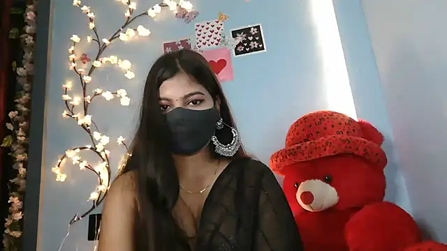 Reena Singh53 online show from October 6, 2025, 12:28 pm