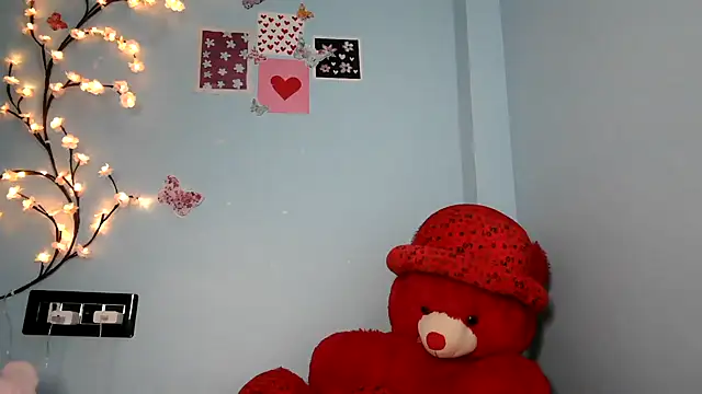 Reena Singh53 online show from September 10, 2025, 12:37 pm