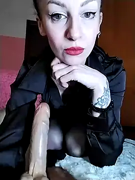 dahlia 82 online show from February 6, 2026, 10:33 am