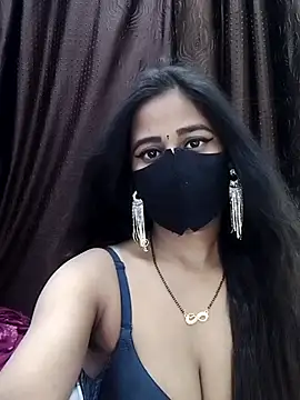 Lalisa sexy online show from October 26, 2025, 4:07 pm