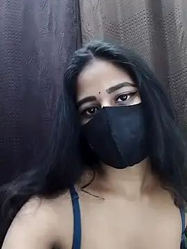 Lalisa sexy online show from April 12, 2026, 6:22 pm