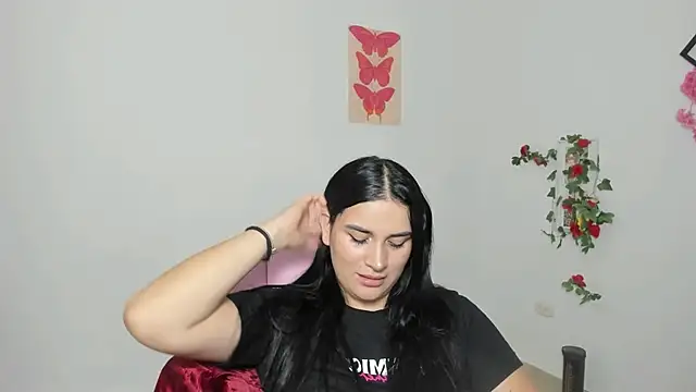 Emic  online show from October 1, 2025, 4:55 pm