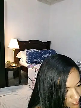 anitagrenn online show from November 4, 2025, 1:31 am