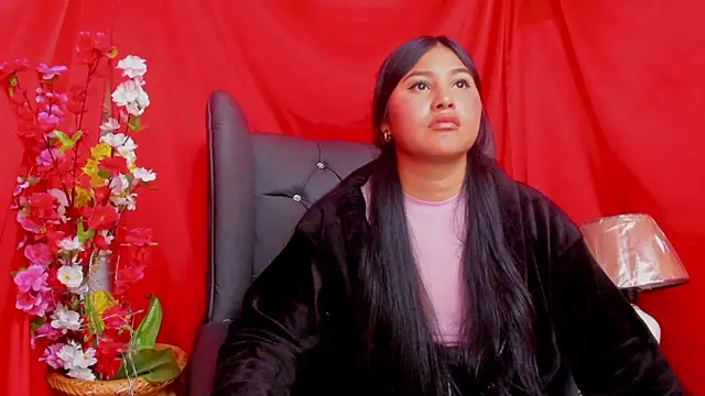 Snapshot of Little_Ivy chatting on February 20, 2025, 4:14 pm Little Ivy online show from February 20, 2025, 4:14 pm