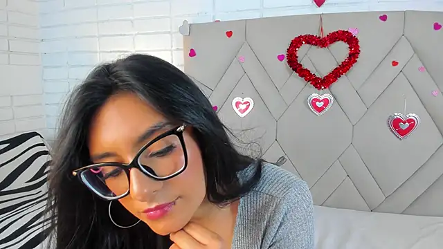 Isis Osman online show from February 27, 2025, 12:14 am