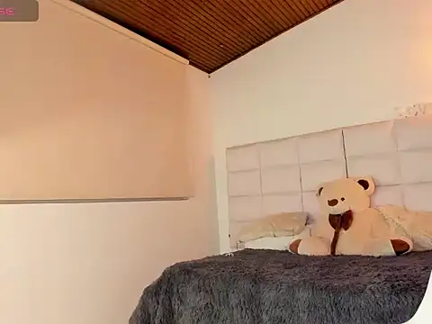 Nicolle ds online show from December 29, 2024, 6:03 am