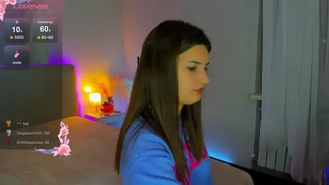 Laura Leee online show from October 13, 2025, 5:36 pm