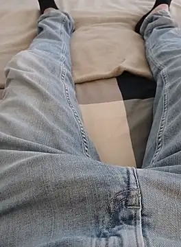 casper0303 online show from September 29, 2025, 7:26 am