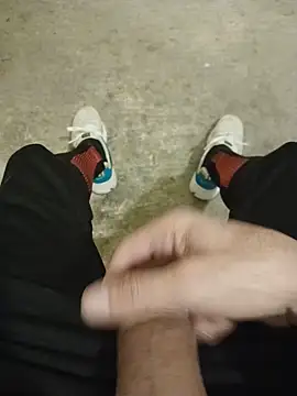 casper0303 online show from September 17, 2025, 9:39 pm