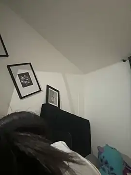 Dulceeany online show from October 2, 2025, 3:32 am