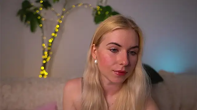 lorrie love story online show from April 10, 2026, 1:51 pm