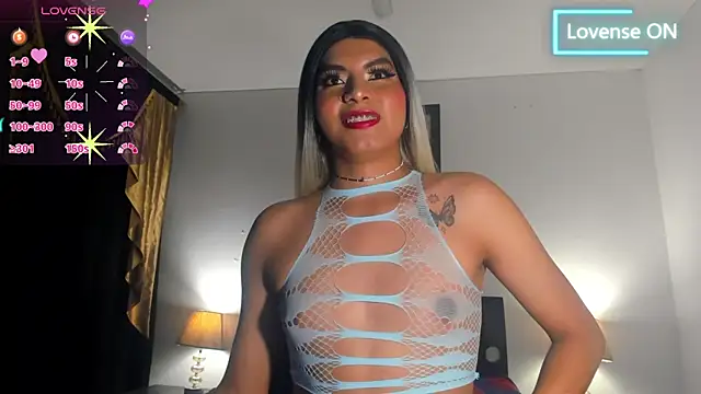 Snapshot of catalina_santana23 chatting on September 22, 2025, 12:33 pm catalina santana23 online show from September 22, 2025, 12:33 pm