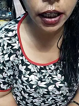 Urmila bhabhii online show from October 9, 2025, 2:45 am