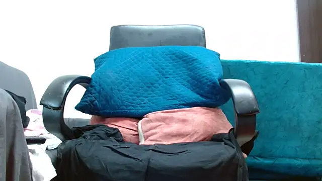 Darcy Lopez online show from March 29, 2026, 1:24 pm