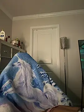 butterflybootyy online show from March 31, 2026, 7:43 am