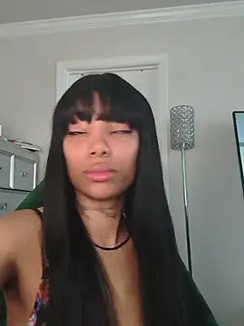 butterflybootyy online show from June 24, 2026, 6:17 pm