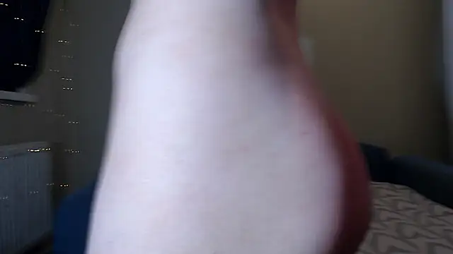 ErikysM online show from December 17, 2025, 5:07 pm