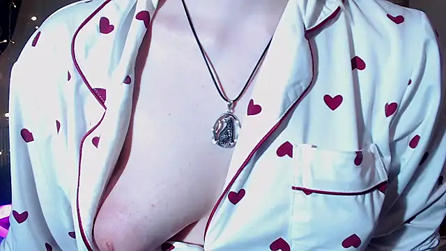 Snapshot of ErikysM chatting on December 27, 2024, 10:55 am ErikysM online show from December 27, 2024, 10:55 am