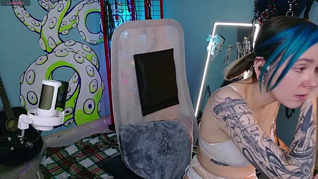 Cumpotik Eve online show from March 4, 2026, 3:03 am