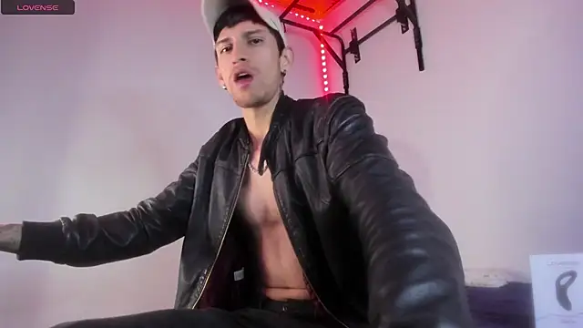 ImVen980 online show from January 24, 2025, 7:39 pm