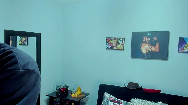 SamirHazard97 online show from September 20, 2025, 9:42 pm