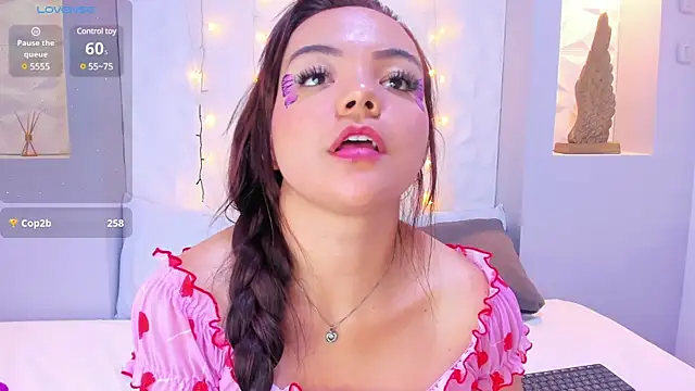 EmilyRouss  online show from March 14, 2025, 10:16 pm