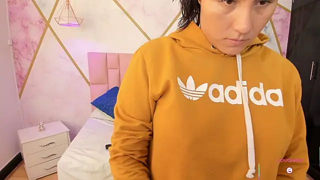 lizortiz online show from October 23, 2025, 1:10 pm