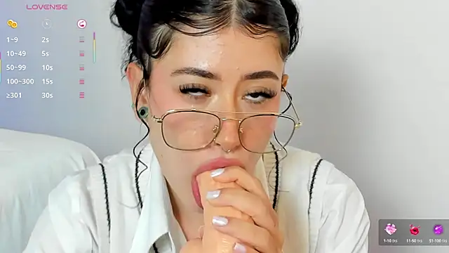 melody suarez online show from March 8, 2025, 11:07 pm